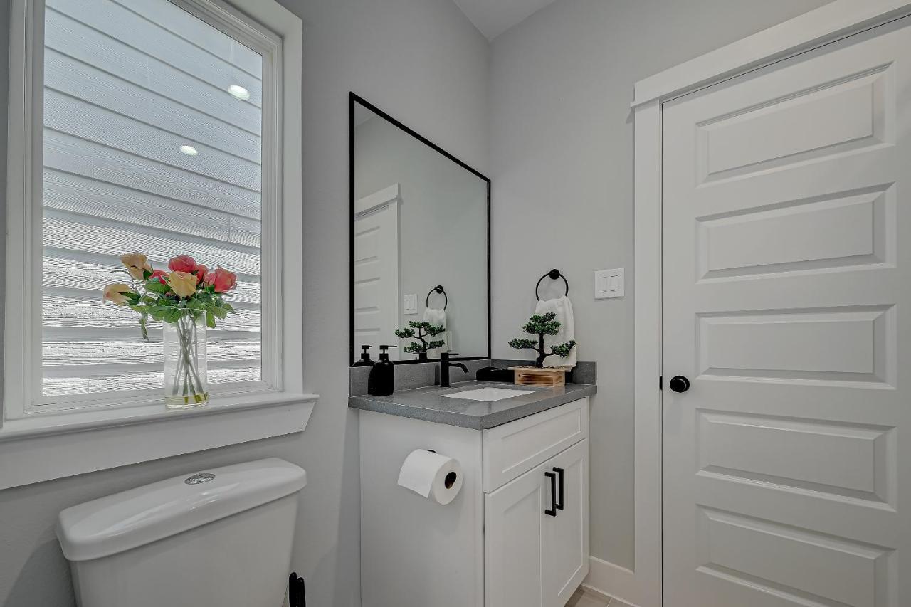Elegant 3Br Haven- Games, Luxury & Lush Garden Villa Houston Bagian luar foto